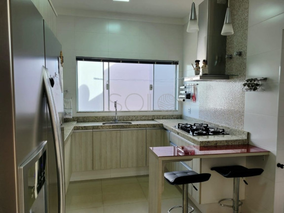 Imagem Casa com 3 Quartos para Alugar, 298 m² em Jardim Europa (vila Xavier) - Araraquara Imagem Casa com 3 Quartos para Alugar, 298 m² em Jardim Europa (vila Xavier) - Araraquara