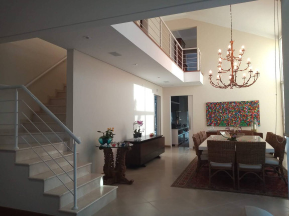 Imagem Casa com 4 Quartos à Venda, em Alphaville - Santana De Parnaíba Imagem Casa com 4 Quartos à Venda, em Alphaville - Santana De Parnaíba