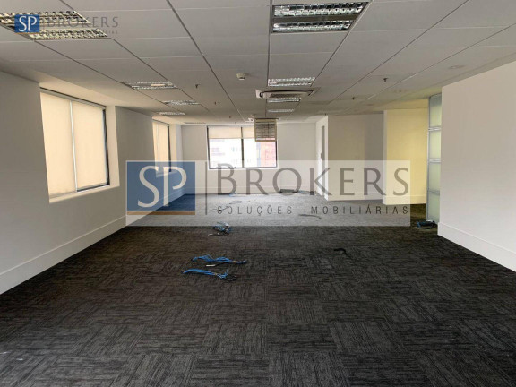Imagem Sala Comercial à Venda ou Locação, 225 m² em Itaim Bibi - São Paulo Imagem Sala Comercial à Venda ou Locação, 225 m² em Itaim Bibi - São Paulo