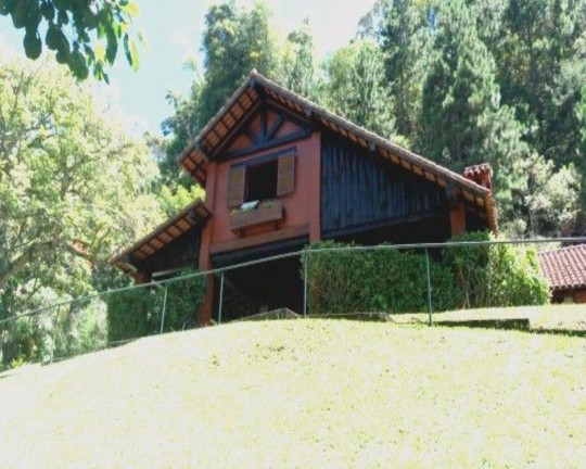 Casa com 4 Quartos à Venda, 314 m² em Albuquerque - Teresópolis