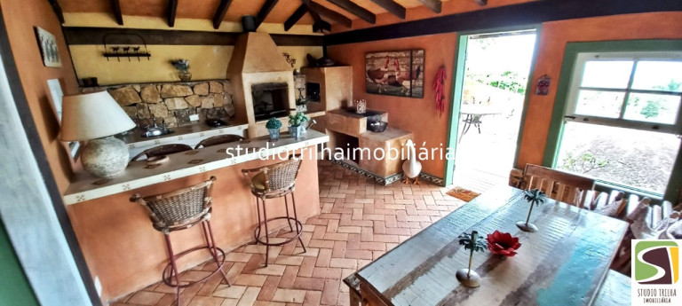 Imagem Sobrado com 6 Quartos à Venda, em Sao Pedro - Ilhabela Imagem Sobrado com 6 Quartos à Venda, em Sao Pedro - Ilhabela