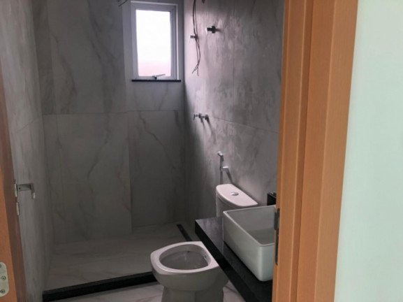 Imagem Apartamento com 3 Quartos à Venda,  em Algodoal - Cabo Frio