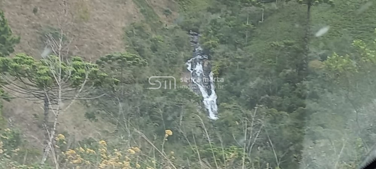 Imagem Imóvel com 2 Quartos à Venda, 980.000 m² em Bairro Do Charco - Delfim Moreira