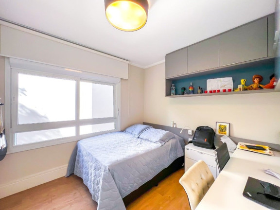 Imagem Imóvel com 3 Quartos à Venda, 170 m² em Petrópolis - Porto Alegre Imagem Imóvel com 3 Quartos à Venda, 170 m² em Petrópolis - Porto Alegre