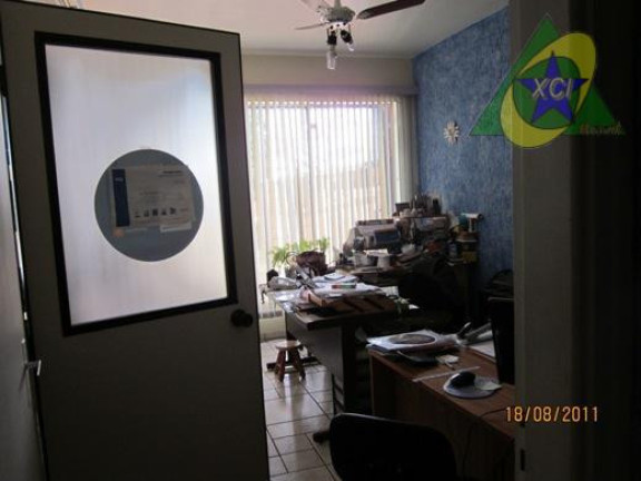Imagem Casa com 2 Quartos à Venda, 175 m² em Jardim Chapadão - Campinas Imagem Casa com 2 Quartos à Venda, 175 m² em Jardim Chapadão - Campinas