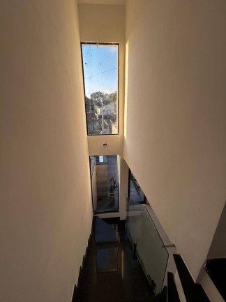 Sobrado com 2 Quartos à Venda, 100 m² em Vila Lavínia - Mogi Das Cruzes