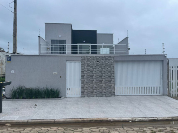 Casa com 4 Quartos à Venda, 232 m² em Estância Balneária Maria Helena Novaes - Peruíbe