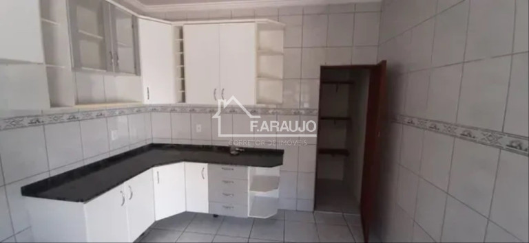 Imagem Sobrado com 3 Quartos à Venda, 180 m² em Jardim Astro - Sorocaba Imagem Sobrado com 3 Quartos à Venda, 180 m² em Jardim Astro - Sorocaba