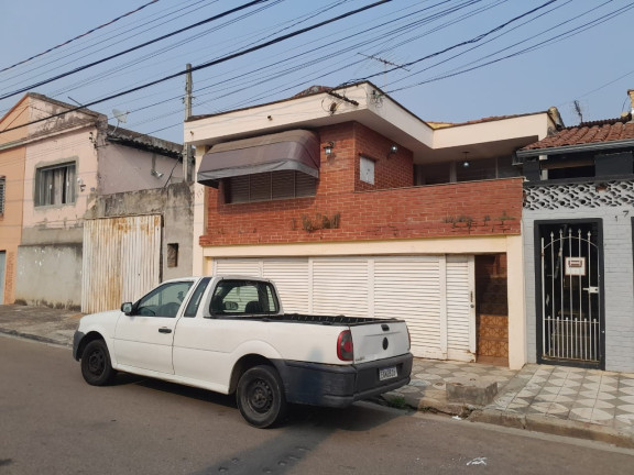 Casa com 3 Quartos para Alugar, 320 m² em Vila Augusta - Sorocaba