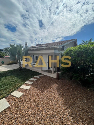 Casa com 4 Quartos à Venda, 184 m² em Santo Antônio - Joinville