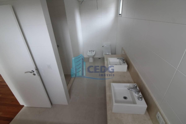 Imagem Apartamento com 3 Quartos à Venda, 176 m² em Cabral - Curitiba