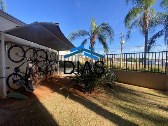 Imagem Apartamento com 2 Quartos à Venda, 50 m² em Jardim Adalgisa - Araraquara