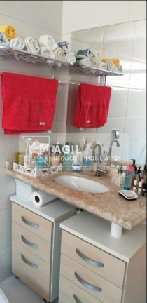 Imagem Casa com 3 Quartos à Venda, 300 m² em Bosque Dos Eucaliptos - São José Dos Campos Imagem Casa com 3 Quartos à Venda, 300 m² em Bosque Dos Eucaliptos - São José Dos Campos