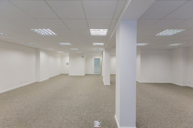 Imagem Sala Comercial à Venda, 80 m² em Centro - Curitiba Imagem Sala Comercial à Venda, 80 m² em Centro - Curitiba