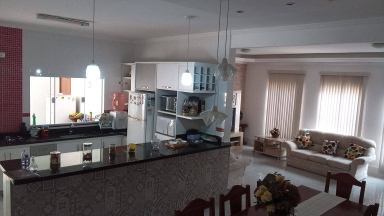 Imagem Casa com 4 Quartos à Venda, 200 m² em Centro - Boituva Imagem Casa com 4 Quartos à Venda, 200 m² em Centro - Boituva