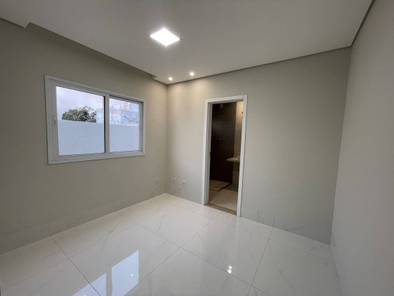 Imagem Casa de Condomínio com 3 Quartos à Venda, 250 m² em Cuiabá