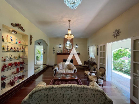 Imagem Casa com 9 Quartos à Venda, 235 m² em Quebra Frascos - Teresópolis Imagem Casa com 9 Quartos à Venda, 235 m² em Quebra Frascos - Teresópolis