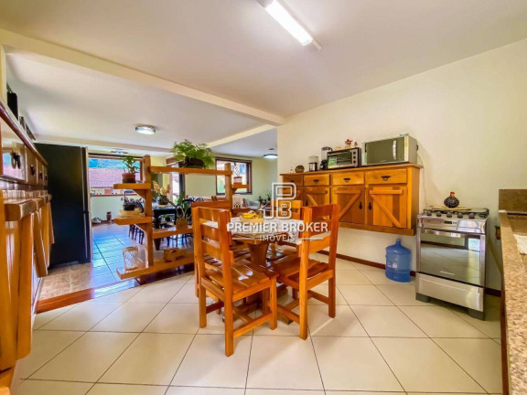 Imagem Casa com 3 Quartos à Venda, 170 m² em Caleme - Teresópolis Imagem Casa com 3 Quartos à Venda, 170 m² em Caleme - Teresópolis