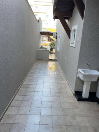 Imagem Sobrado com 3 Quartos para Temporada, 80 m² em Bombas - Bombinhas Imagem Sobrado com 3 Quartos para Temporada, 80 m² em Bombas - Bombinhas