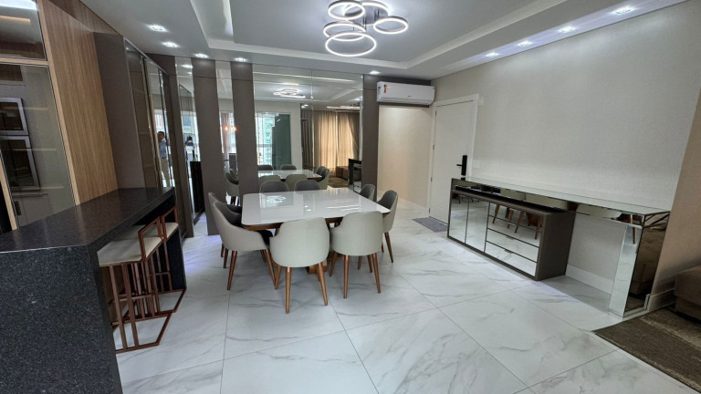 Imagem Apartamento com 4 Quartos à Venda, 162 m² em Meia Praia - Itapema Imagem Apartamento com 4 Quartos à Venda, 162 m² em Meia Praia - Itapema