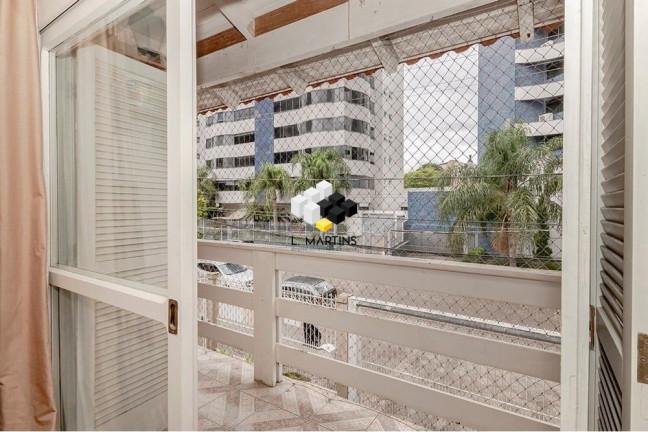 Imagem Casa com 4 Quartos à Venda, 233 m² em Jardim Itu - Porto Alegre Imagem Casa com 4 Quartos à Venda, 233 m² em Jardim Itu - Porto Alegre