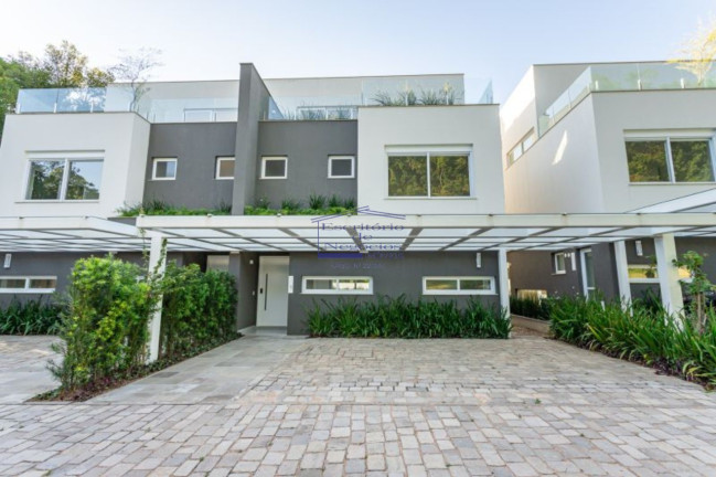 Casa com 3 Quartos à Venda, 344 m² em Pedra Redonda - Porto Alegre