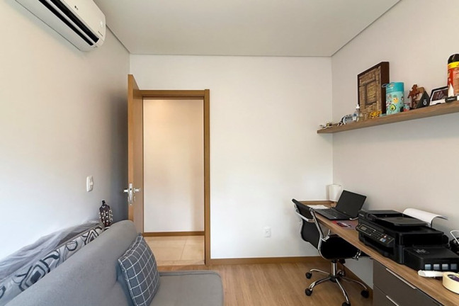 Imagem Apartamento com 3 Quartos à Venda, 104 m² em Petrópolis - Porto Alegre Imagem Apartamento com 3 Quartos à Venda, 104 m² em Petrópolis - Porto Alegre