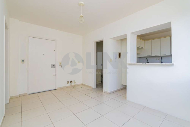 Imagem Apartamento com 1 Quarto à Venda, 41 m² em Menino Deus - Porto Alegre Imagem Apartamento com 1 Quarto à Venda, 41 m² em Menino Deus - Porto Alegre