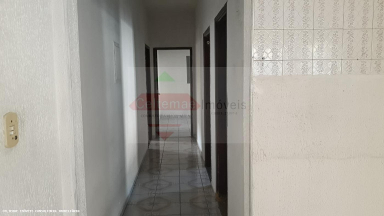 Imagem Casa com 5 Quartos à Venda, 200 m² em Jardim Humaita - Taubaté