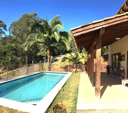 Casa com 3 Quartos à Venda, 250 m² em Parque Das Artes - Embu Das Artes