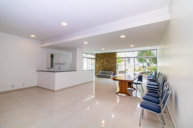 Imagem Apartamento com 3 Quartos à Venda, 174 m² em Centro Histórico - Porto Alegre Imagem Apartamento com 3 Quartos à Venda, 174 m² em Centro Histórico - Porto Alegre