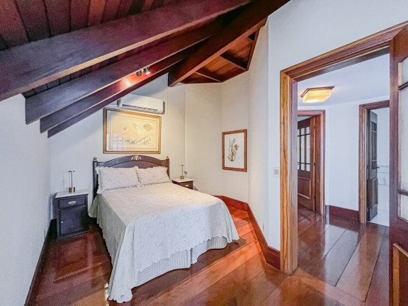 Imagem Casa com 4 Quartos à Venda, em Chácara Das Pedras - Porto Alegre Imagem Casa com 4 Quartos à Venda, em Chácara Das Pedras - Porto Alegre