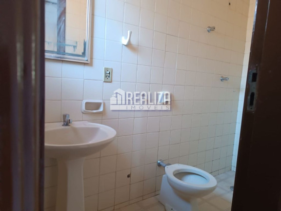 Imagem Casa com 3 Quartos à Venda, 300 m² em Vila Alvorada - Uberaba