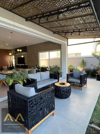 Imagem Casa com 4 Quartos à Venda, 410 m² em Alphaville - Santana De Parnaíba Imagem Casa com 4 Quartos à Venda, 410 m² em Alphaville - Santana De Parnaíba
