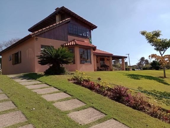 Chácara com 3 Quartos à Venda, 2.100 m² em Ortizes - Piedade