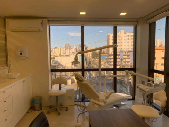 Sala Comercial à Venda, 49 m² em Centro - Torres
