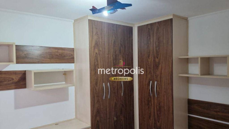 Imagem Sobrado com 3 Quartos para Alugar, 280 m² em Vila Pinheirinho - Santo André Imagem Sobrado com 3 Quartos para Alugar, 280 m² em Vila Pinheirinho - Santo André