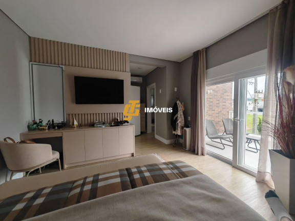 Imagem Casa com 3 Quartos à Venda, 425 m² em Caledônia - Camboriú Imagem Casa com 3 Quartos à Venda, 425 m² em Caledônia - Camboriú