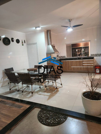 Imagem Casa com 3 Quartos à Venda, 240 m² em Residencial Village Damha - Araraquara