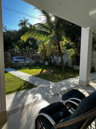 Imagem Casa com 3 Quartos à Venda, 450 m² em Itacoatiara - Niterói