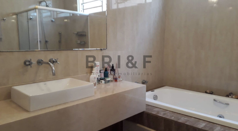 Imagem Casa com 4 Quartos à Venda, 329 m² em Granja Julieta - São Paulo