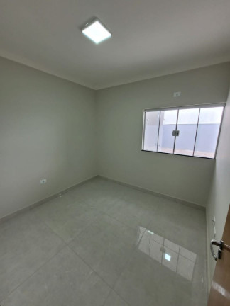 Imagem Casa com 3 Quartos à Venda, 180 m² em Jardim Novo Oásis - Maringa Imagem Casa com 3 Quartos à Venda, 180 m² em Jardim Novo Oásis - Maringa
