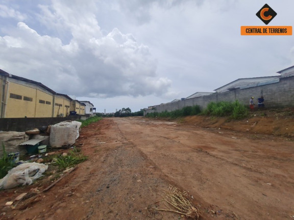 Imagem Terreno à Venda, 3.200 m² em Pirajá - Salvador Imagem Terreno à Venda, 3.200 m² em Pirajá - Salvador