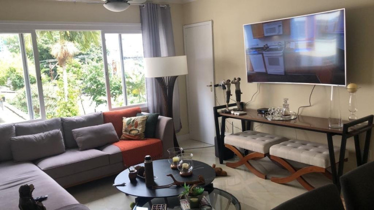 Apartamento com 3 Quartos à Venda, 101 m² em Moinhos De Vento - Porto Alegre