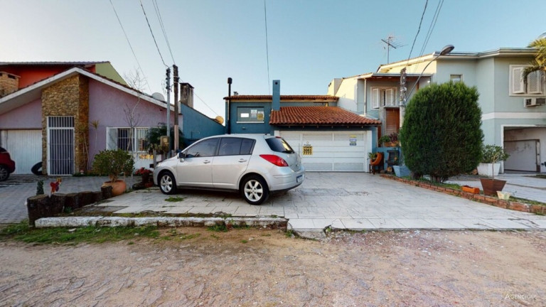Imagem Imóvel com 4 Quartos à Venda, em Campo Novo - Porto Alegre Imagem Imóvel com 4 Quartos à Venda, em Campo Novo - Porto Alegre