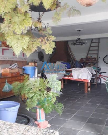 Imagem Sobrado com 3 Quartos à Venda, 254 m² em Jardim Teles De Menezes - Santo André