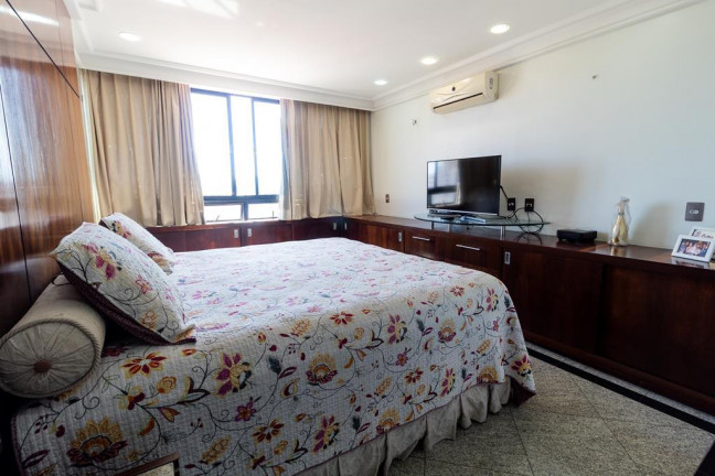 Imagem Apartamento com 4 Quartos à Venda, 247 m² em Meireles - Fortaleza