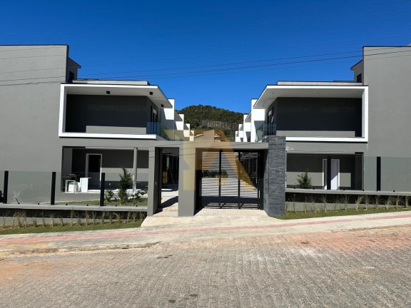 Imagem Imóvel com 2 Quartos à Venda, em Panorâmico - Garopaba Imagem Imóvel com 2 Quartos à Venda, em Panorâmico - Garopaba