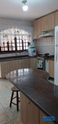 Sobrado com 3 Quartos à Venda, 220 m² em Parque Gerassi - Santo André