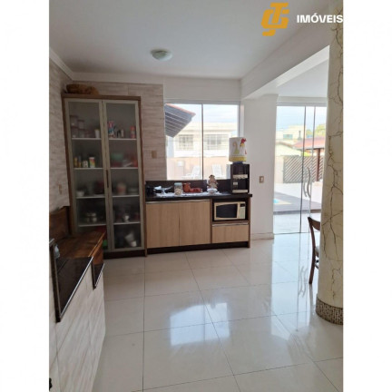 Imagem Casa com 5 Quartos à Venda, 518 m² em Centro - Camboriú Imagem Casa com 5 Quartos à Venda, 518 m² em Centro - Camboriú